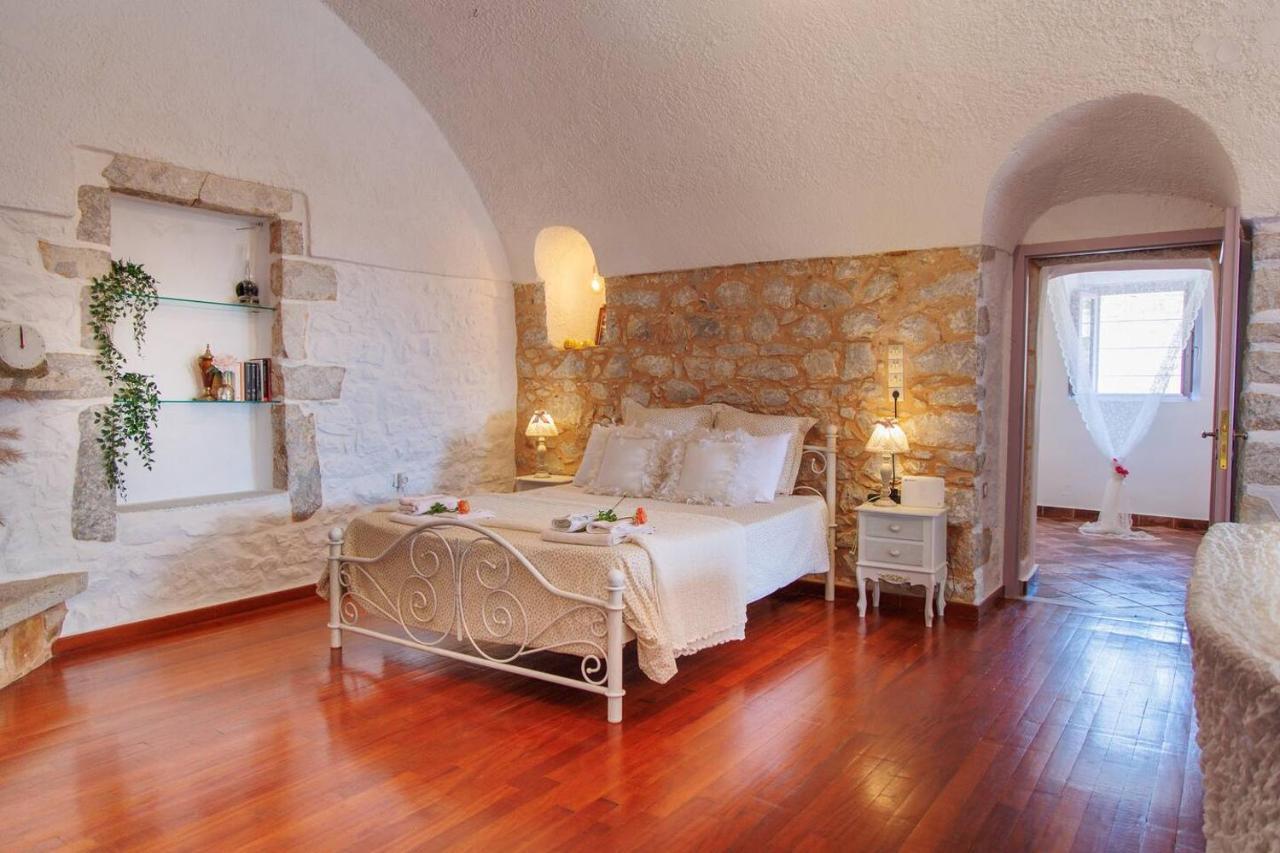 Iliana'S House - Spacious Cave House In The Center Of Areopolis Dış mekan fotoğraf