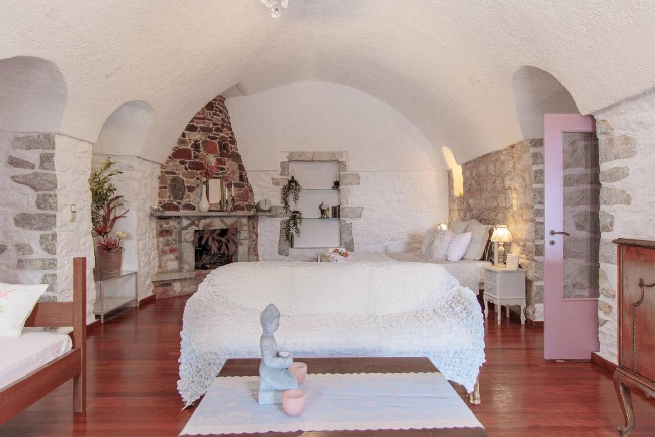Iliana'S House - Spacious Cave House In The Center Of Areopolis Dış mekan fotoğraf